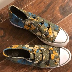 Converse style sneaker